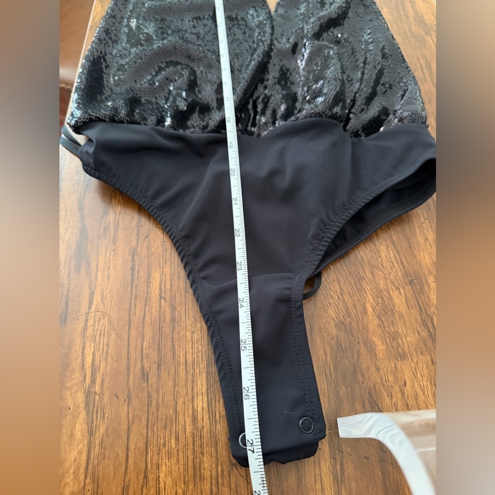 HALSTON CARY SEQUINS BODYSUIT Size 4 - Picture 9 of 10